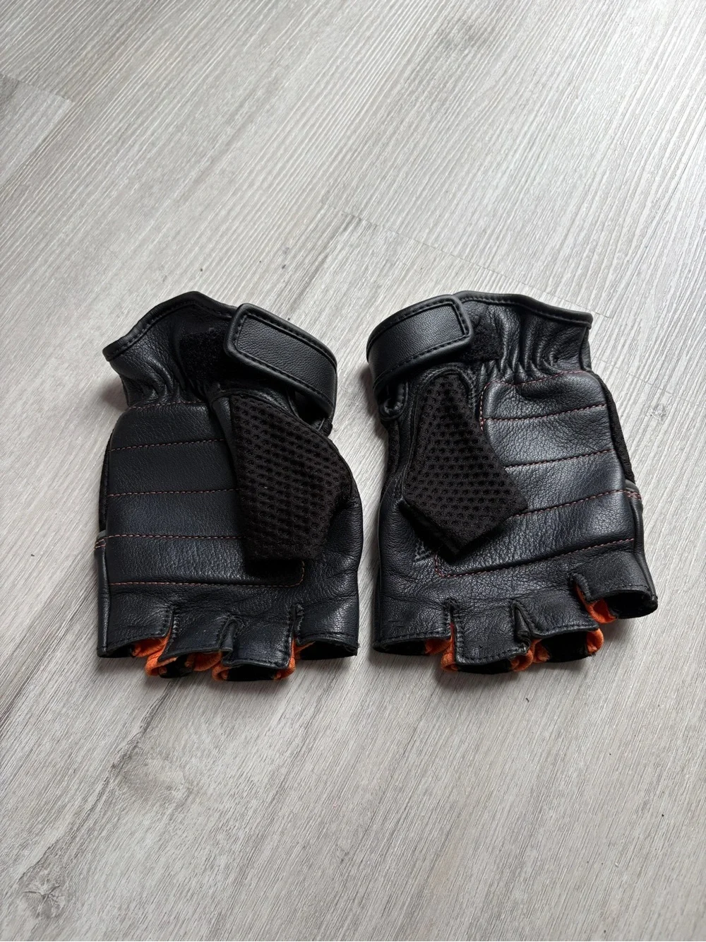 Harley-Davidson Black Gloves with Orange Accents